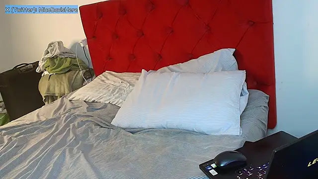 NicoDavisHere online show from 05/18/26, 04:07