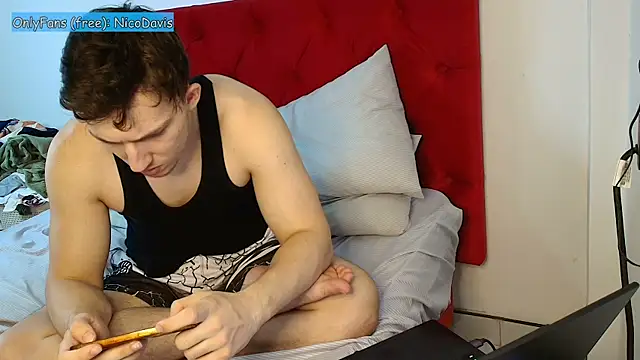 NicoDavisHere online show from 06/24/26, 07:24
