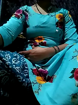 gunjan22 online show from 12/08/24, 02:41