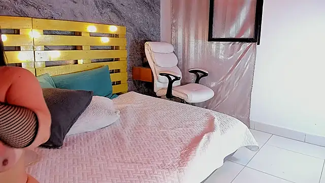 Rubi Love  online show from 12/15/24, 12:38