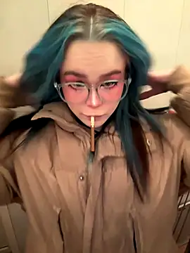 MaddisonHaas online show from 11/29/25, 01:52