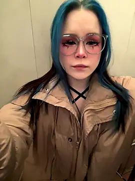 MaddisonHaas online show from 12/15/25, 12:15