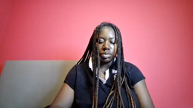 Slutty Kiki Bella online show from 06/25/26, 09:30
