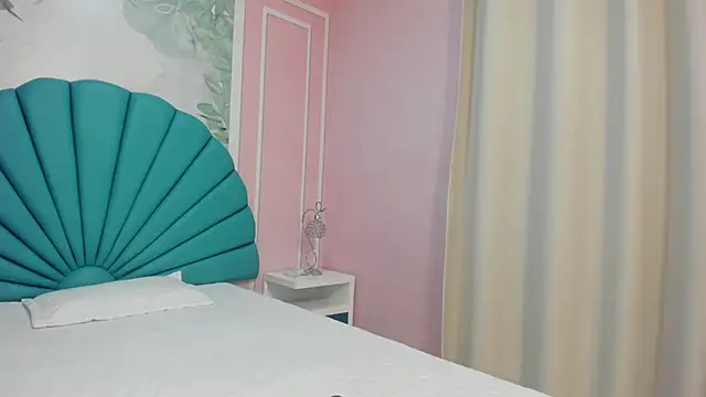 Sweetgirl4u  online show from 02/01/25, 10:15