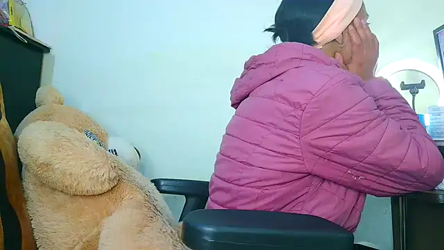 Samary thomas online show from 11/22/25, 01:59