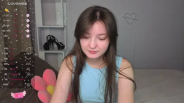 Snapshot of Fairyy_Moon chatting on 10/10/25, 11:26 Fairyy Moon online show from 10/10/25, 11:26