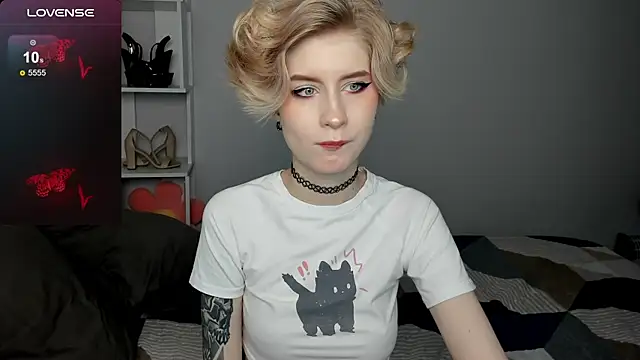 Angel Jules online show from 09/22/25, 12:45