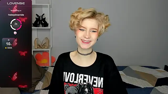 Angel Jules online show from 09/29/25, 01:00