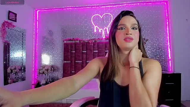 KylieVictoria online show from 01/09/25, 04:30