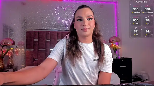 KylieVictoria online show from 09/26/25, 04:27