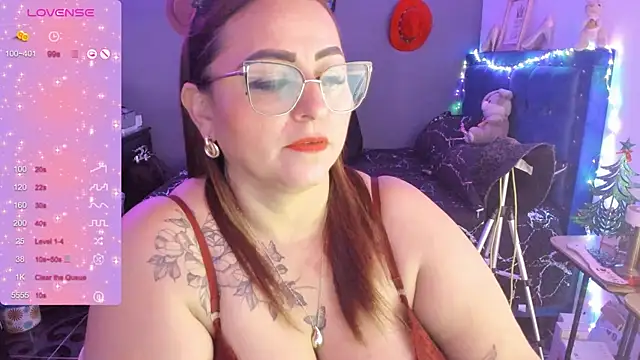 Ivonnee   online show from 12/30/24, 07:48