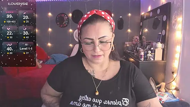 Ivonnee   online show from 02/26/25, 06:47