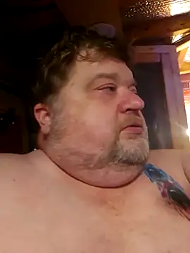 Snapshot of alienbunny chatting on 10/14/25, 03:18 alienbunny online show from 10/14/25, 03:18