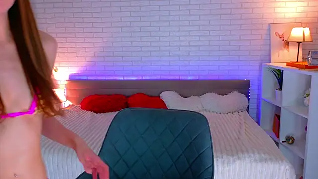 NovaBlissss online show from 05/18/26, 04:35