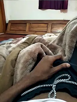 Snapshot of ravi707984 chatting on 11/13/25, 09:08 ravi707984 online show from 11/13/25, 09:08
