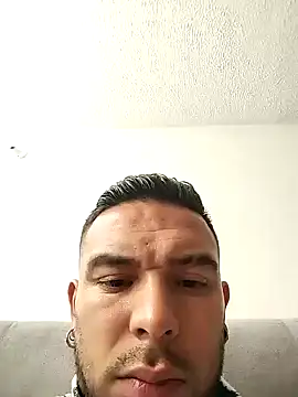 Snapshot of xxierra chatting on 12/15/24, 03:20 xxierra online show from 12/15/24, 03:20