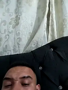 Snapshot of xxierra chatting on 03/08/25, 05:59 xxierra online show from 03/08/25, 05:59