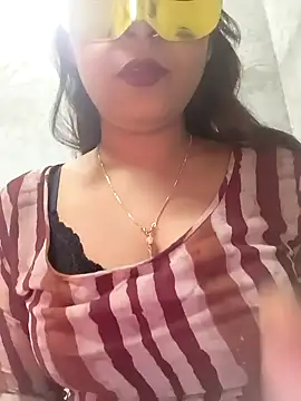 Shanaya Hotty online show from 12/07/24, 06:37