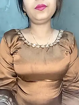 Shanaya Hotty online show from 03/09/25, 09:03