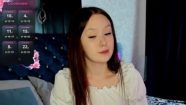 MiriaamWhite online show from 12/05/24, 08:44