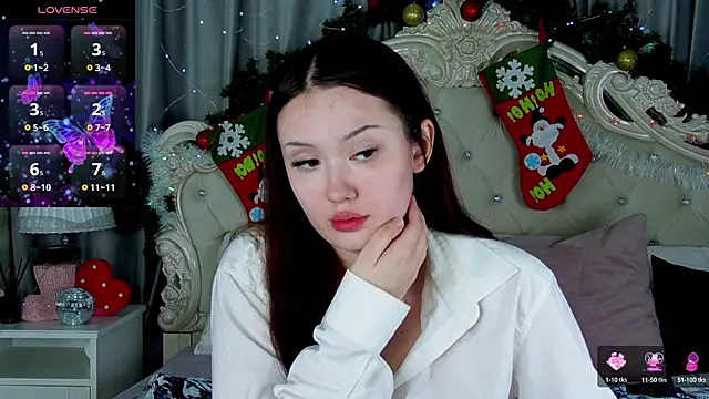 MiriaamWhite online show from 12/21/24, 04:09