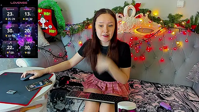MiriaamWhite online show from 12/31/24, 09:21