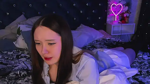 MiriaamWhite online show from 01/06/25, 11:51