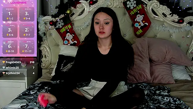 MiriaamWhite online show from 01/16/25, 10:23