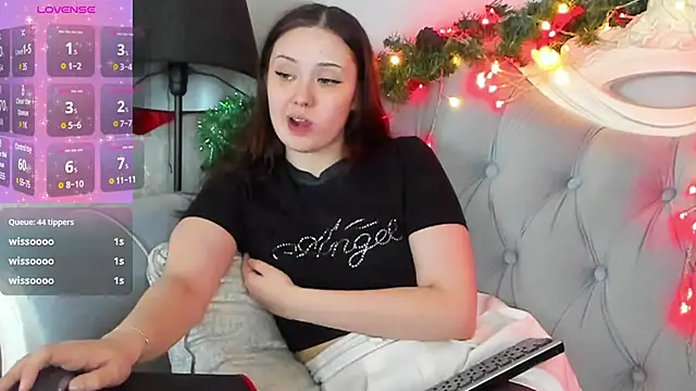 MiriaamWhite online show from 01/17/25, 05:19