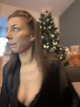 Mia Ethan online show from 12/09/24, 08:33