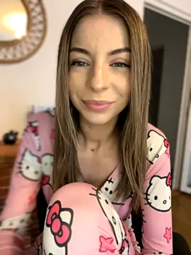 Mia Ethan online show from 10/01/25, 10:10