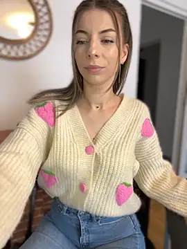 Mia Ethan online show from 10/02/25, 07:26