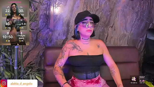 Snapshot of Alahia_Dangelo chatting on 12/05/25, 05:31 Alahia Dangelo online show from 12/05/25, 05:31