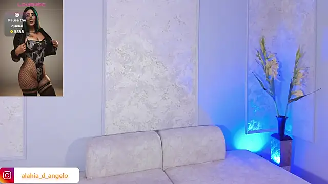 Alahia Dangelo online show from 07/12/26, 03:36