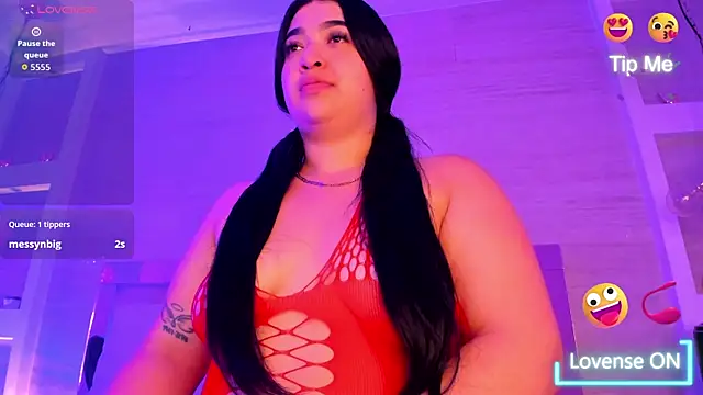 shanon hughes  online show from 09/24/25, 03:32