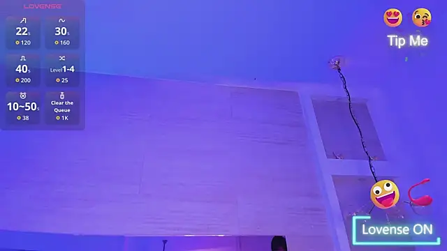 shanon hughes  online show from 10/08/25, 03:59