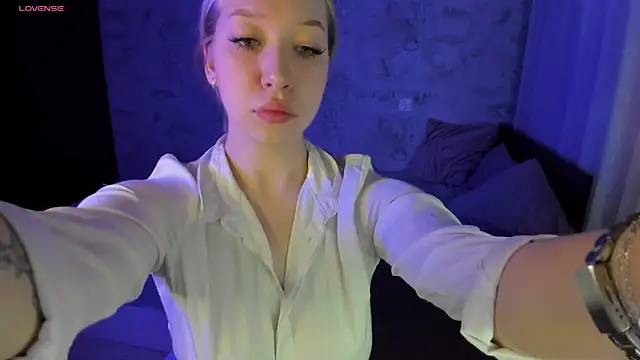 Annabelle Art online show from 01/16/25, 03:35
