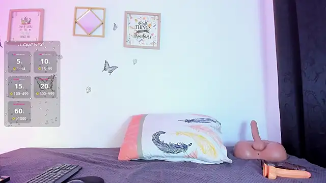 EmmaRogers online show from 10/17/25, 03:36