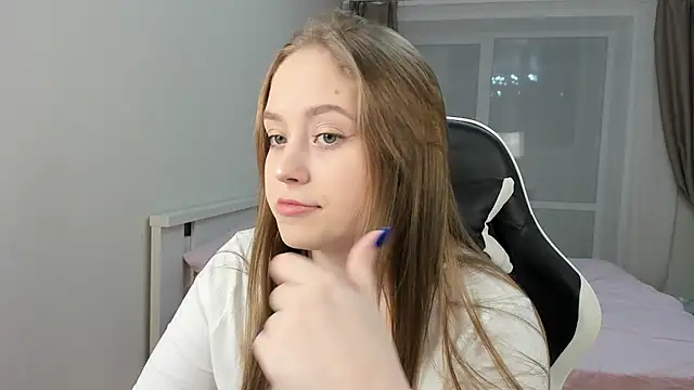 endlesssoffi online show from 12/26/24, 08:21