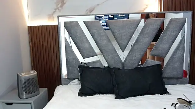 saray hot202cl online show from 09/28/25, 03:23