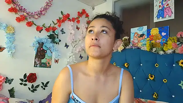 Snapshot of Milkdulce1 chatting on 07/31/26, 01:21 Milkdulce1 online show from 07/31/26, 01:21