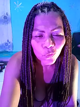 Snapshot of dulcesilvana10 chatting on 12/19/24, 02:34 dulcesilvana10 online show from 12/19/24, 02:34