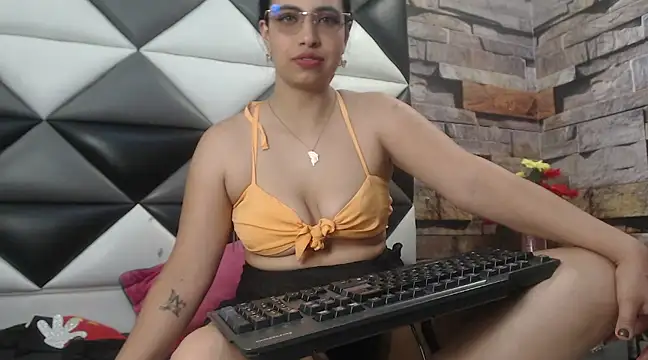 Tammy Blackk online show from 12/17/24, 03:49
