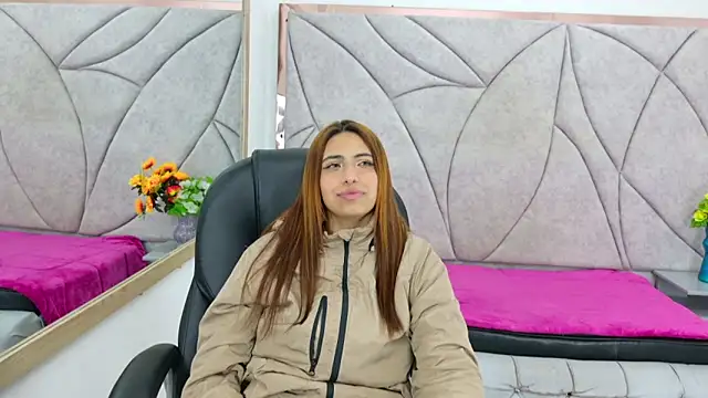 Snapshot of Tammy_Blackk chatting on 10/21/25, 02:56 Tammy Blackk online show from 10/21/25, 02:56