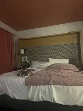 Snapshot of UrFavorite304 chatting on 12/21/24, 04:19 UrFavorite304 online show from 12/21/24, 04:19