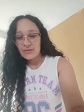 chunn liioo online show from 11/17/25, 08:47