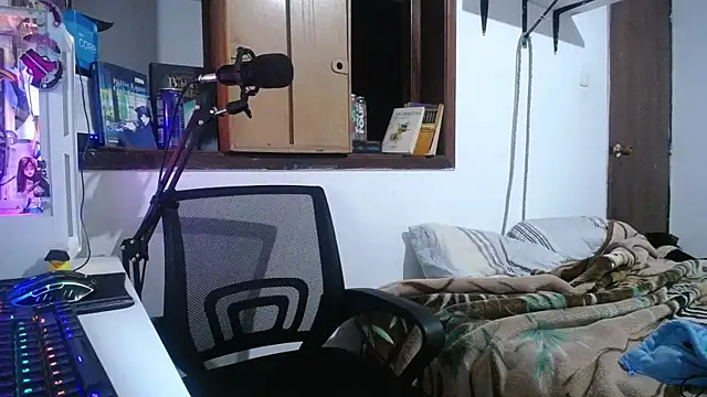 esjrobles online show from 12/18/24, 04:20