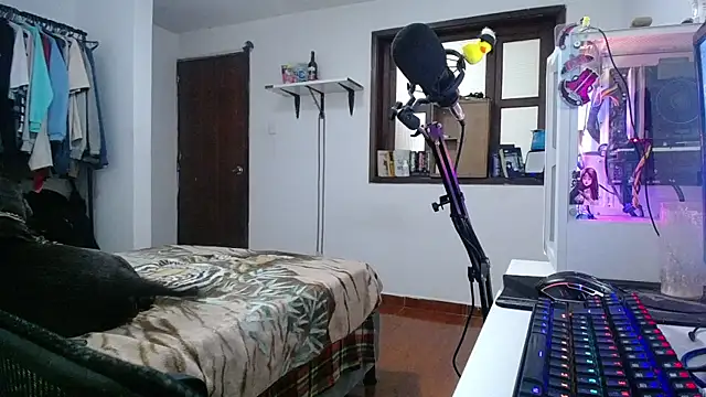 esjrobles online show from 12/27/24, 02:36