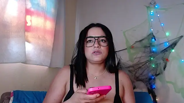 maraa lee online show from 10/26/25, 06:36