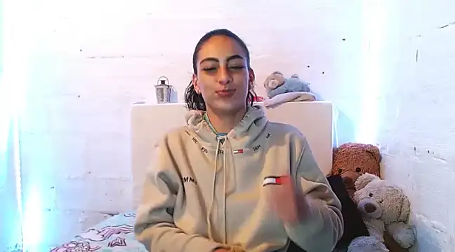 kendall-storm online show from 02/11/25, 02:57